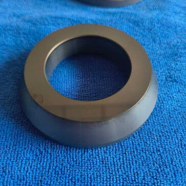 Yüksek sıcaklıklı pompalar için özelleştirilmiş silikon karbür kaydırma rulman koltuğu